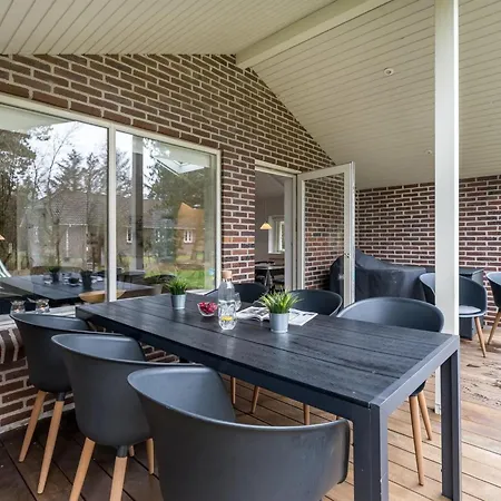 Holiday home Famke