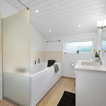 Famke - 1km From The Sea By Interhome Feriehus